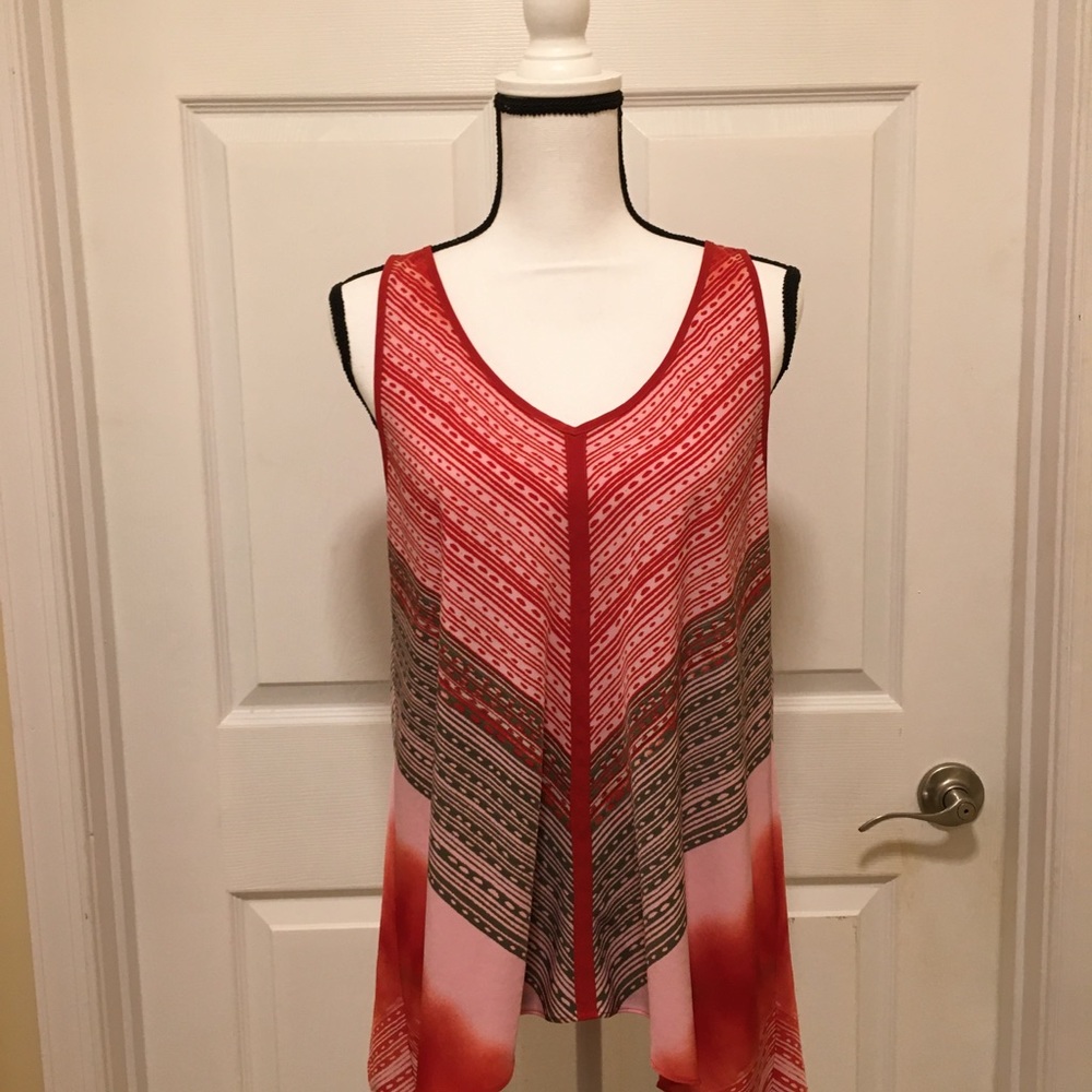 ❤️❤️DKNY handkerchief top - Size S Like new!